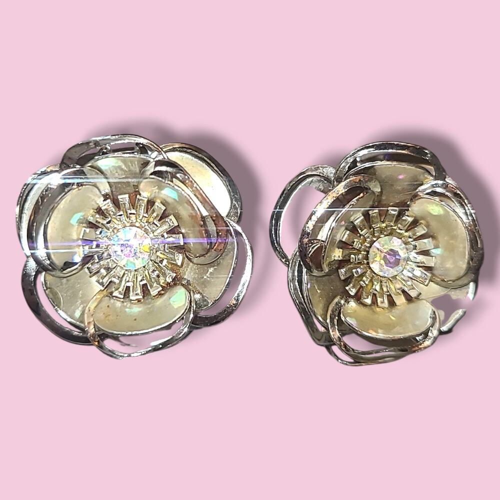 Vintage 50s 60s Aurora Borealis Crystal Bead Flower Clip-on Earrings Silver Tone